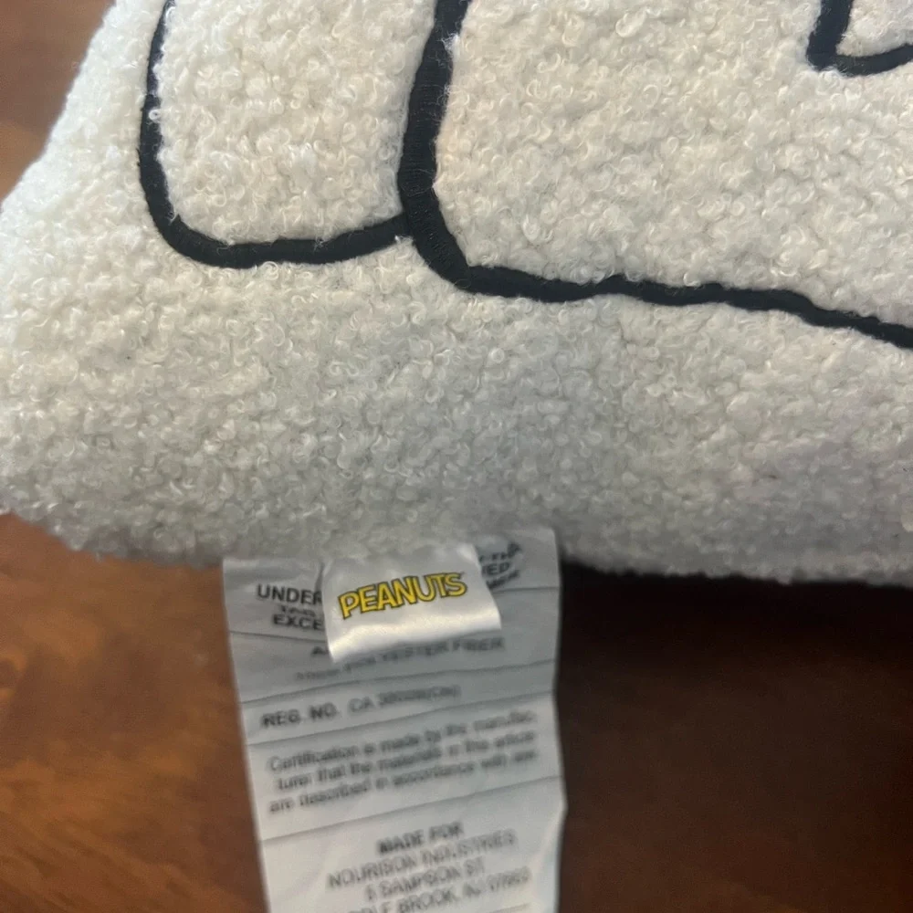 Peanuts nwot snoopy